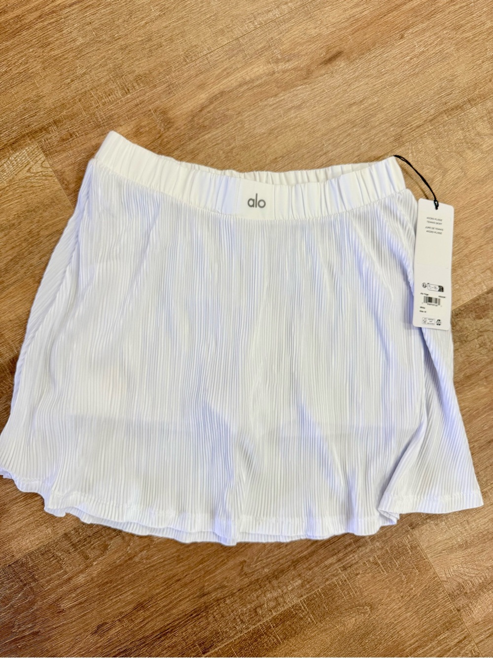 ALO Yoga White Pleated Circle Skirt